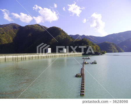 Lake Okutama 3628098