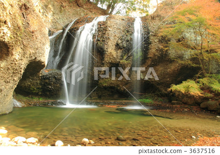 月亮的瀑布等待 3637516