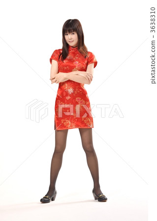 A woman in a Chinese dress 3638310