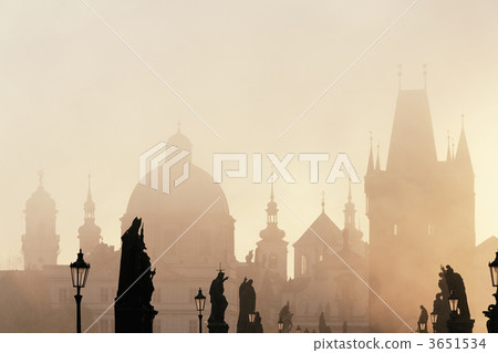 prague charles bridge 3651534