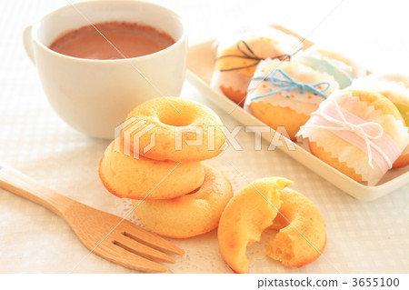甜甜圈對待茶時間 甜甜圈對待茶時間 3655100