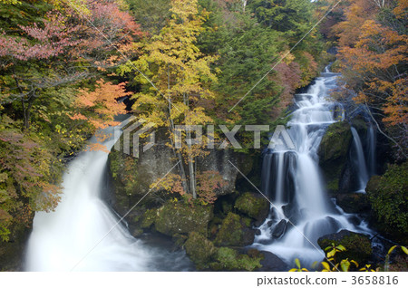 留茲瀑布 瀑布 著名的地方 3658816