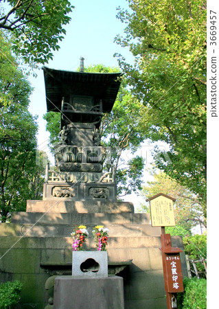 One of the most famous sightseeing spots in Tokyo Visit Asakusa 3669457