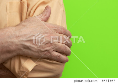 3671367