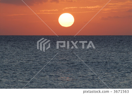 sunset, sunsets, blue water 3671563