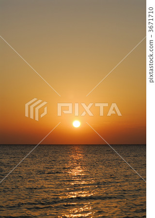 sunset, sunsets, blue water 3671710