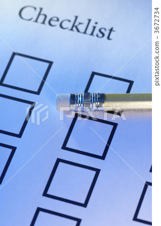 Checklist and pencil 3672734
