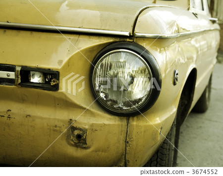 retro car 3674552