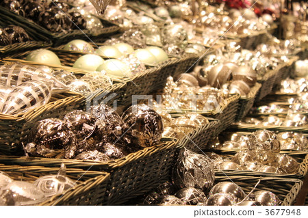 A beautiful Christmas ball 3677948