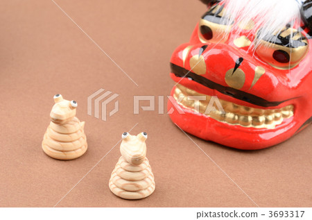 獅子和蛇 獅子和蛇 3693317
