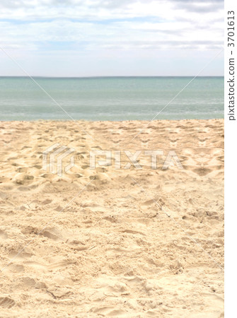 empty beach 3701613