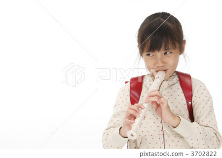 flute, whistle, commuting to school 3702822