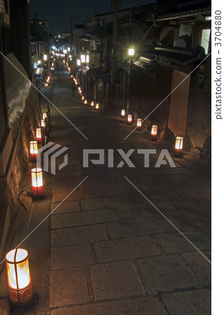 Higashiyama flower light road Yasaka's approach to the tower 3704880