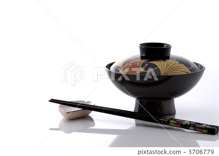 Jug 3706779