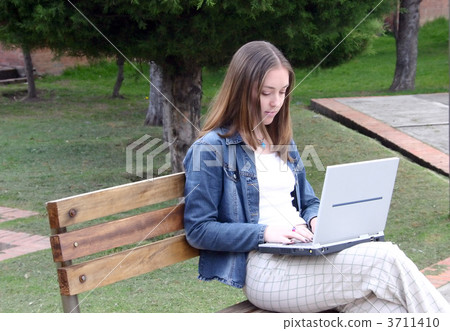 casual woman on laptop casual woman on laptop 3711410