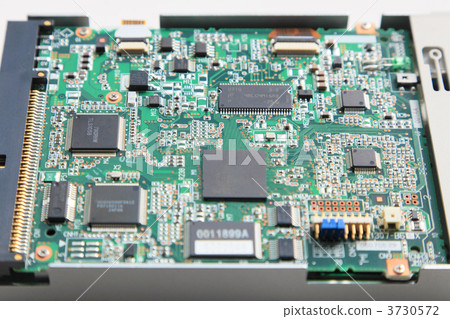 電子電路 3730572