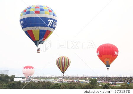 hot air balloon hot air balloon 3731278