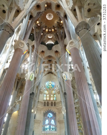 sagrada familia, barcelona, spain 3731283