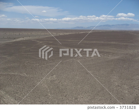 "Hand" (Peru) from Mirador (Observatory) of World Heritage "Nasca's Landscapes" "Hand" (Peru) from Mirador (Observatory) of World Heritage "Nasca's Landscapes" 3731828