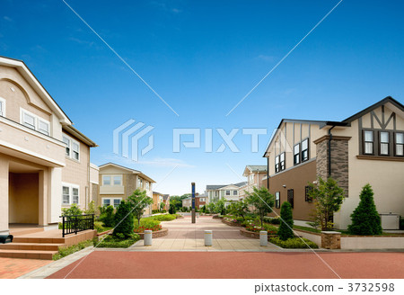 Families in residential areas Families in residential areas 3732598