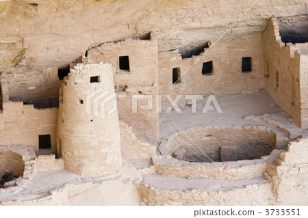 Indian ruins at Mesa Verde Indian ruins at Mesa Verde 3733551