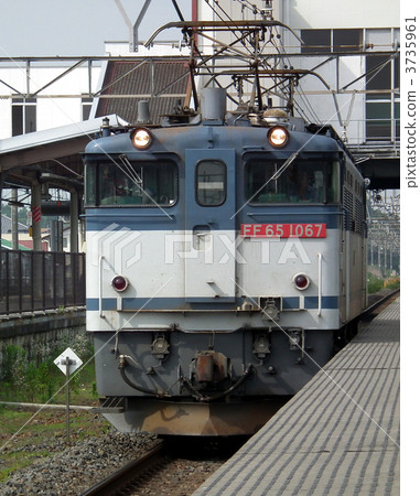 Freight train EF65 single machine Municipal station 3735961