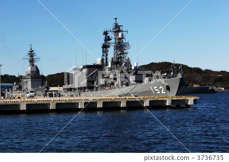 Maritime Self Defense Force escort ship 3736735
