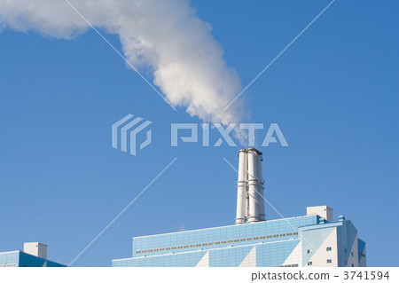 來自碧南熱電站煙囪的水蒸氣 3741594