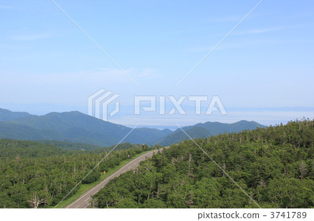 Kunashirijima and Rausuyama seen from Shiretoko Pass Kunashirijima and Rausuyama seen from Shiretoko Pass 3741789