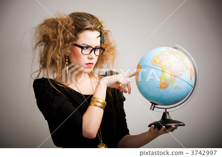 Woman with a globe 3742997