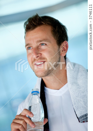 Man at the gym Man at the gym 3746111