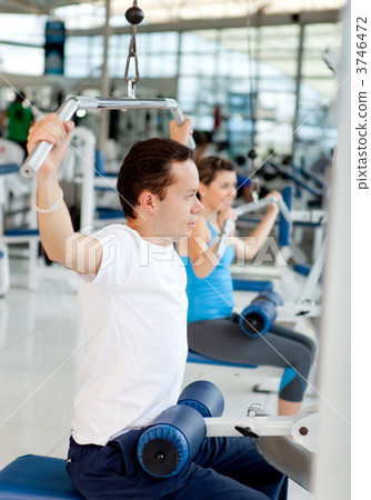 Man at the gym 3746472