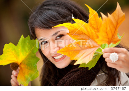 Autumn woman Autumn woman 3747467