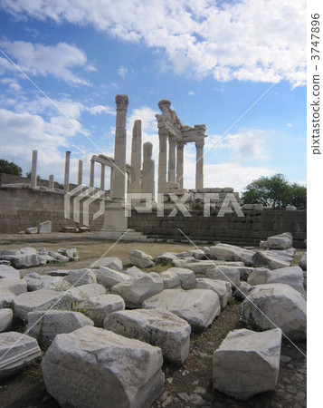 土耳其,貝爾加馬,雅典衛城遺址 土耳其,貝爾加馬,雅典衛城遺址 3747896