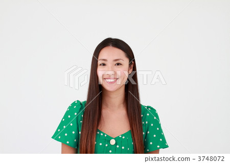 年輕的女士 年輕的女士 3748072