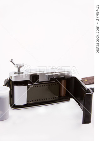 Olympus PEN-F [silver salt camera] 3748415