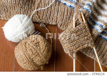 Yarn ball and knitting 3749114