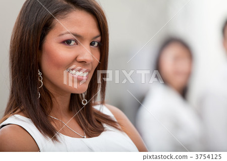 Business woman smiling 3754125