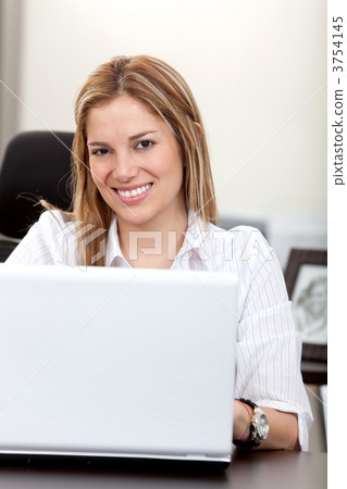 Business woman at the office Business woman at the office 3754145