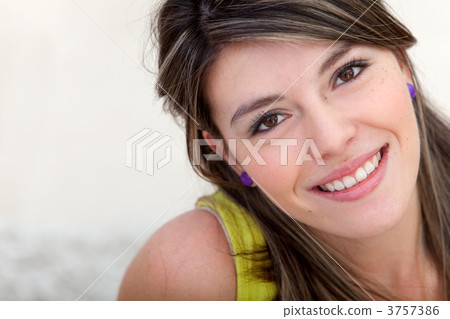 Beautiful girl portrait Beautiful girl portrait 3757386