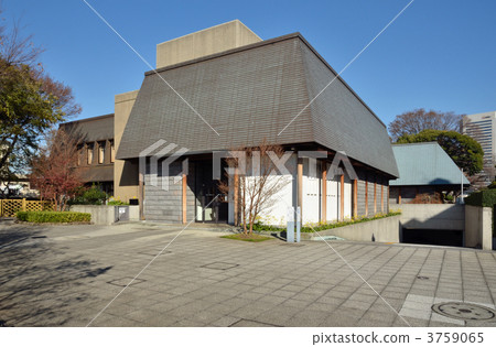 Yokohama walk / Yokohama Noh theater 3759065