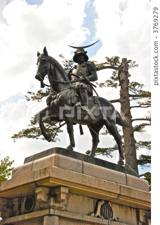 The horse statue of Masamune Date (Sendai Castle / Aoba-ku, Sendai-shi, Miyagi) 3769279