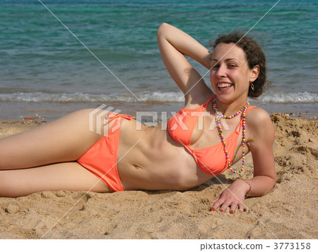girl on beach 2 3773158