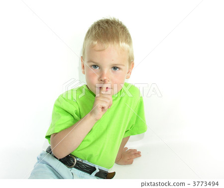 The child asks silences The child asks silences 3773494