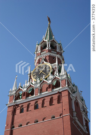 moscow kremlin clock 3774350