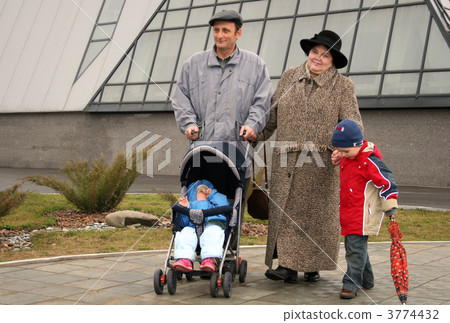 grandparents with grandchildren grandparents with grandchildren 3774432