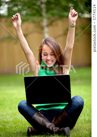 online success 3774514