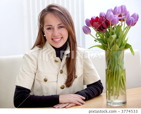 Woman with flowers 3774533