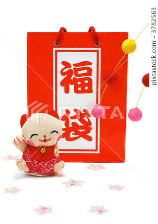 Lucky bags and Fukuoka 3782563