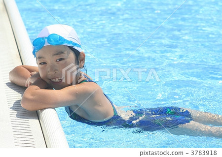Swimming 3783918